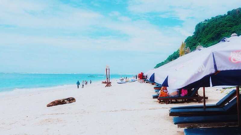  Pantai Pandawa Bali - Berjemur