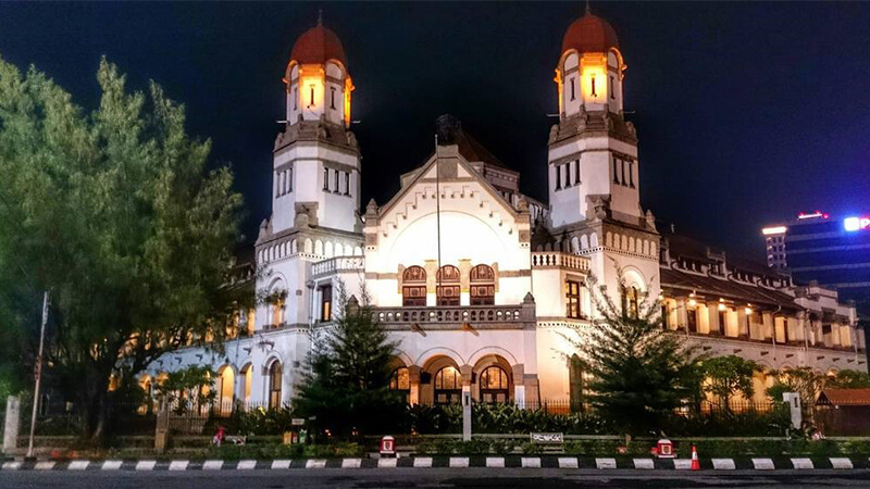Tempat Wisata di Semarang dan Sekitarnya - Lawang Sewu